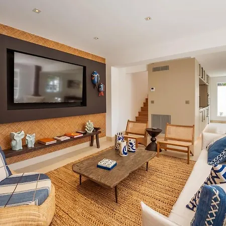 Taman 3 Chambres, Proche Plage&centre-ville *
